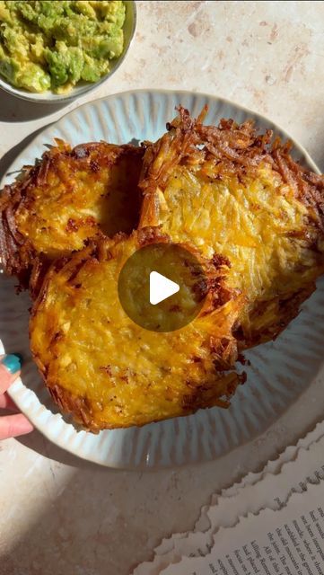 Halloumi Cheese Recipes, Green Plantains, Halloumi Cheese, Breakfast Hashbrowns, London Eats, Meal Prep Plans, Colombian Food, Sweet Chilli Sauce, Deep Frying