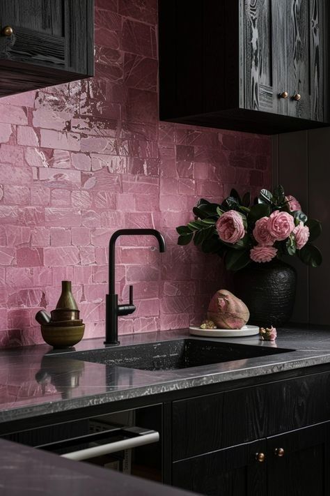 High End Kitchen Design, Pink Kitchen Ideas, Pink Kitchens, Minimalist Maximalist, Pink Kitchen, Black Cabinets, Trendy Kitchen, Cozy Interior, Dream Decor