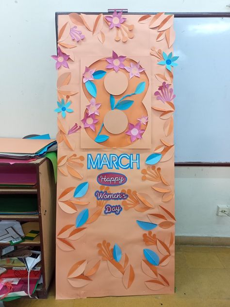 Women's day board Women's Day Decoration Ideas For School, Women's Day Decoration Ideas, Decoration Ideas For School, Boards Ideas, Class Decor, 8 March, Work Art, School Event, Board Decoration