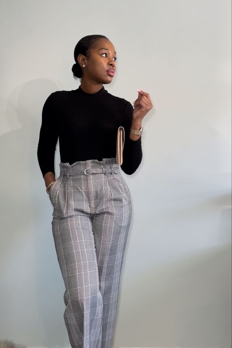 • Long Sleeve Bodysuit (Shein) • Long flared black plaid pants (Express) • This was a recreated Pinterest outfit idea 🌸✨💕 #fashion #ootd #outfits #lookbook #outfitideas #outfitideasforwomen #workoutfitswomen #springoutfit #fashiontrend #fashionideas #outfits Plaid Pants Business Casual, Women Interview Outfits, Black Plaid Pants, Outfits Lookbook, Workout Fits Women, Corporate Attire, Business Casual Outfits For Work, Shein Pants, Interview Outfit