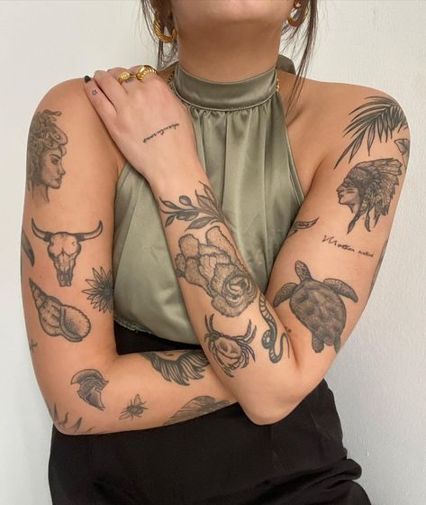 ALEX 🌞 on Instagram: “🖤” Elephants Tattoo, Rebirth Tattoo, 42 Tattoo, Woman With Tattoos, Muster Tattoos, Tattoos Geometric, Tattoos Skull, Back Tattoo Women, Dream Tattoos