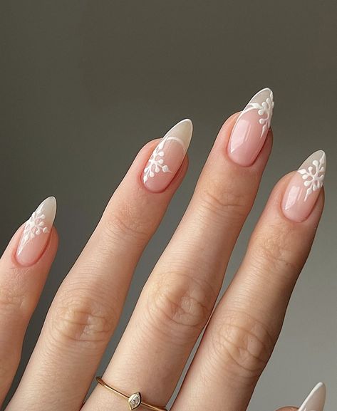 Square Nails Ideas Fall, Milky White Nails With Flowers, Square Nails Ideas, Nails Ideas Fall, Nails 3d Gel, Gel Nails Shape, Art Deco Nails, Nails 3d, Subtle Nails