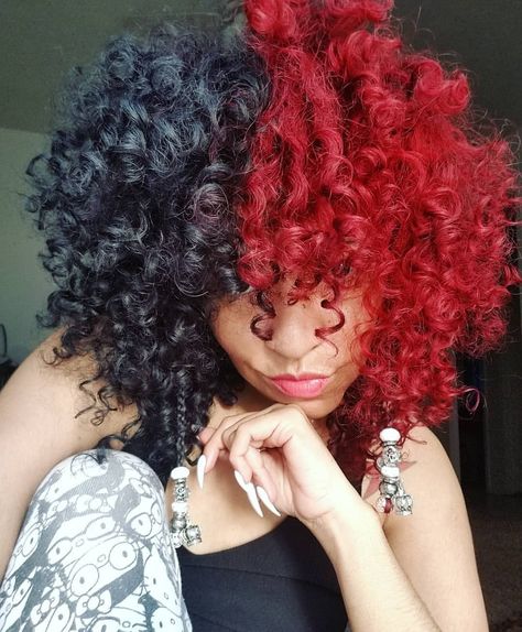 queenoftemporarycolors: “Another Split Decision 🍒/🖤 Red side Vibrant Red by @overtonecolor Black side Black Velvet by Adore😉 (and now ladies and gents I will be able to show you on my hair how @crownpaint_colors works on both light and dark colored... Temp Hair Color, Half Colored Hair, Half Dyed Hair, Split Decision, Half And Half Hair, Dyed Curly Hair, Split Dyed Hair, Dyed Red Hair, Dark Red Hair