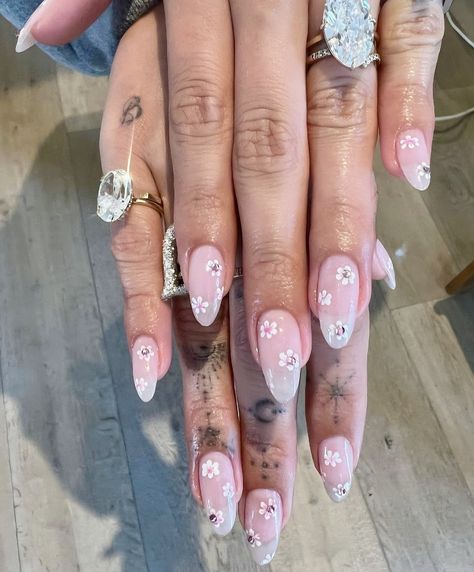 Cherry Blossom Nails, Spring Acrylic Nails, French Tip Acrylic Nails, Her Nails, Acrylic Nails Coffin Short, Opi Nails, Heart Nails, Floral Nails, Valentines Nails