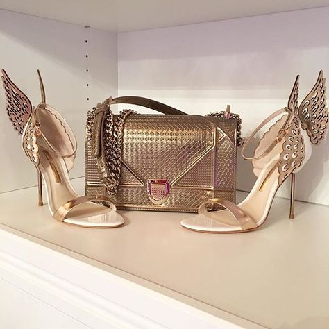 ✨GOLD✨ #dior#diorama#microcannage#classicdior#diorvalley#sophiawebster#evangeline#wingshoes#pbwimb#pursebop#purseforum#boptalk#thebagmemo#talkshoes#shoestobehappy#bagsoftpf Sofia Webster, Rene Caovilla Shoes, Closet Goals, Cross Training Shoes, Dior Handbags, Boots And Sneakers, Flat Boots, Crazy Shoes, Instagram Likes