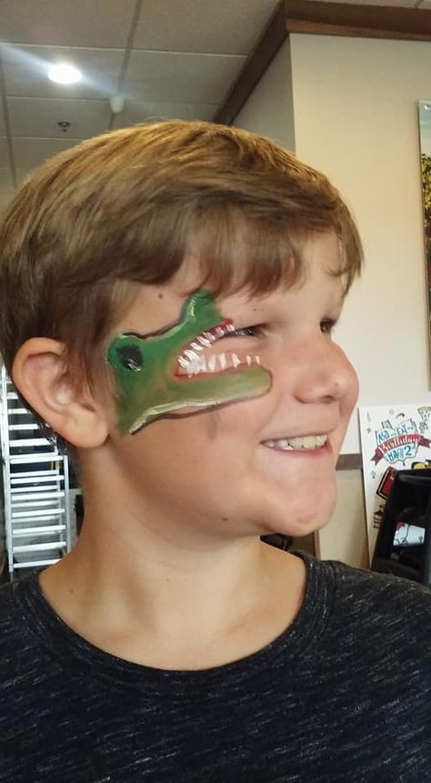 #alligatorfacepaint #gatorfacepaint #funfacesballooncreationsfacepaint Gator Face Paint, Face Painting, Alligator, Face Paint, Carnival Face Paint, Carnival, Sketch, Paint, Art