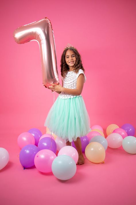 Sixth Birthday Photoshoot Ideas, Birthday Photoshoot Kids, 7th Birthday Photoshoot Ideas, Birthday Photoshoot 5 Year, 6th Birthday Photoshoot, Kids Birthday Photoshoot, Girl 5th Birthday Photoshooting Ideas, 6th Birthday Girl Photoshooting, Princess Shot