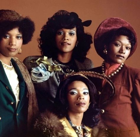 The Pointer Sisters The Pointer Sisters, Pointer Sisters, Slow Hands, Paul Jackson, Vintage Black Glamour, Sister Outfits, Black Music, Soul Sisters, Pop Rock