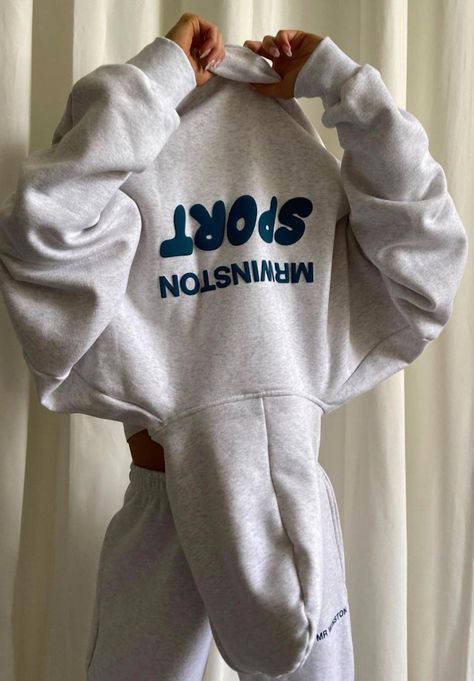 Mr Winston Hoodie, Mr Winston, Fox Clothing, Fox Hoodie, Status Symbol, Basic Girl, Fits Clothes, Hoodie Girl, White Hoodie