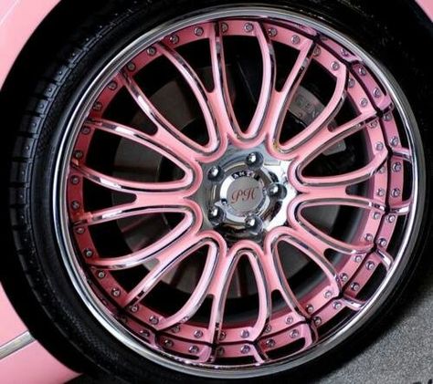 My tire Pink Wheels, Car Pink, Pink Cars, Pink Car Accessories, Car Rims, Pink Rims, Pink Passion, Pink Stuff, Girly Car