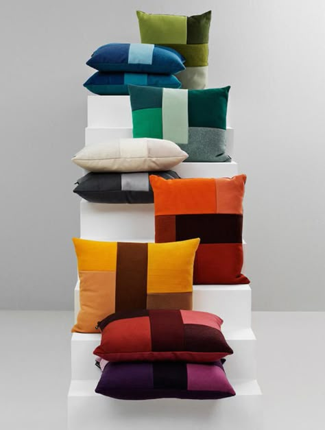 Cushion Display, Copenhagen Design, Exhibition Display, Normann Copenhagen, Patchwork Designs, Designer Pillow, Window Display, Visual Merchandising, 인테리어 디자인