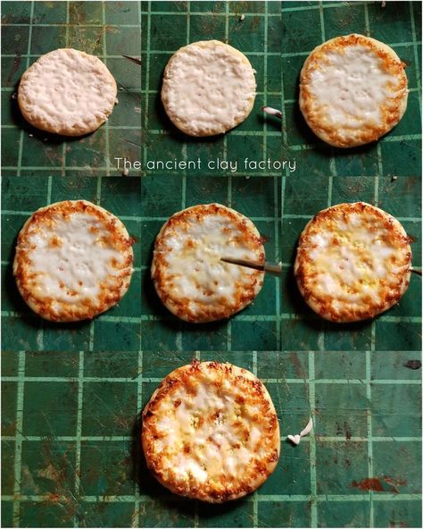 Clay Pizza, Pizza Mini, Miniature Pizza, Miniature Food Tutorials, Miniature Dollhouse Food, Miniature Foods, Miniature Clay, Barbie Food, Dollhouse Miniature Tutorials