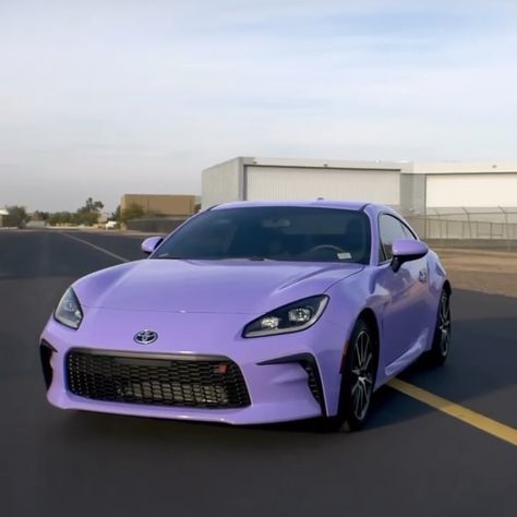 Brz Wrap Ideas, Purple Toyota Corolla, Purple Subaru Brz, Souped Up Cars, Cute Toyota Cars, Toyota Gr86 2023, Modded Toyota Camry, Subaru Brz 2023, Toyota Gr86 Aesthetic