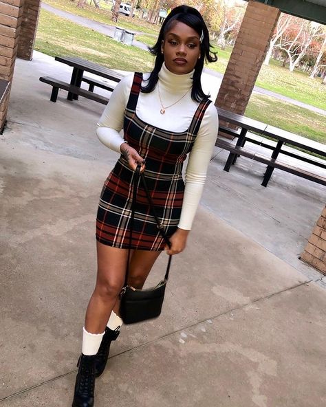 Preppy Baddie, Plaid Dress Outfit, Bad And Boujee Outfits, Chic Black Outfits, Outfits Baddie, Outfits Simple, Boujee Outfits, Baddie Outfits Ideas, 2024 Outfits