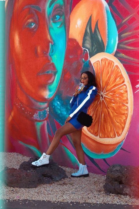 Blue Monochrome Outfit, Beyonce Wall Art, Aesthetic Arizona, Museum Photoshoot, Selfie Museum, Arizona Aesthetic, Travel Arizona, White Combat Boots, Art Photoshoot