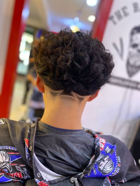 Hair Tattoo Man, Back Taper Design Haircut, Low Fade Long Hair, Boys Haircuts With Designs, Mens Barbershop, Taper Fade Short Hair, Fade Haircut Designs, Fade Haircut Curly Hair, Hair Designs For Men