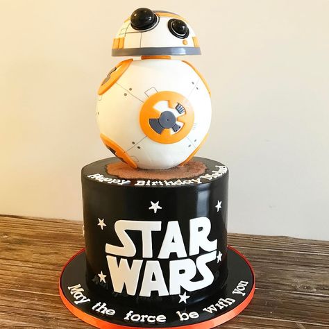 Bb8 Cake, Star Wars Cake, Cake Boards, Cake Makers, Name Plaques, Cake Decorating, A Photo, Star Wars, Cake