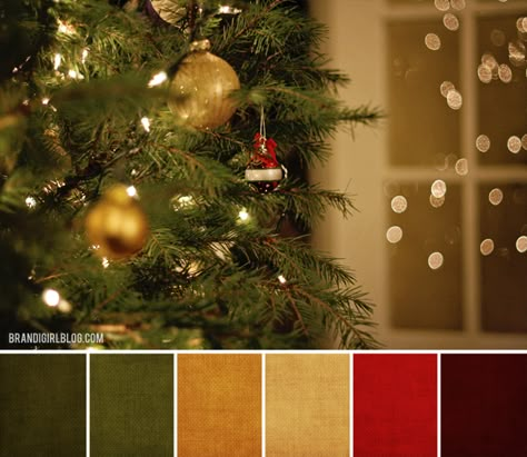 Olive Green Christmas Decor, Christmas Color Combinations, December Colors, Christmas Colour Palette, Rich Christmas, Christmas Medley, Red Palette, Xmas Color, Christmas Palette