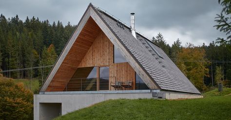 A-frame house embraces the simple pleasures - Curbed Alpine Chic, Larch Wood, Weekend House, Vernacular Architecture, A Frame Cabin, Concrete Wood, Frame House, A Frame House, Ground Floor Plan