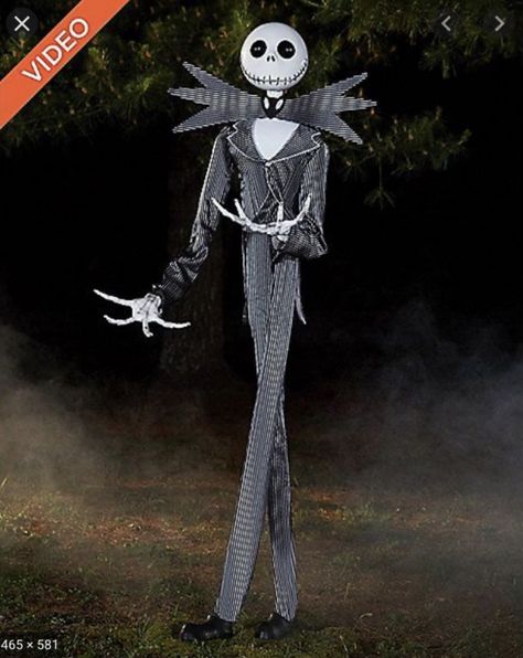 Spirit Halloween Animatronics, Halloween Food Crafts, Fiesta Halloween, Halloween Animatronics, Halloween Tricks, Halloween Crafts Preschool, Nightmare Before Christmas Decorations, Crazy Toys, The Pumpkin King