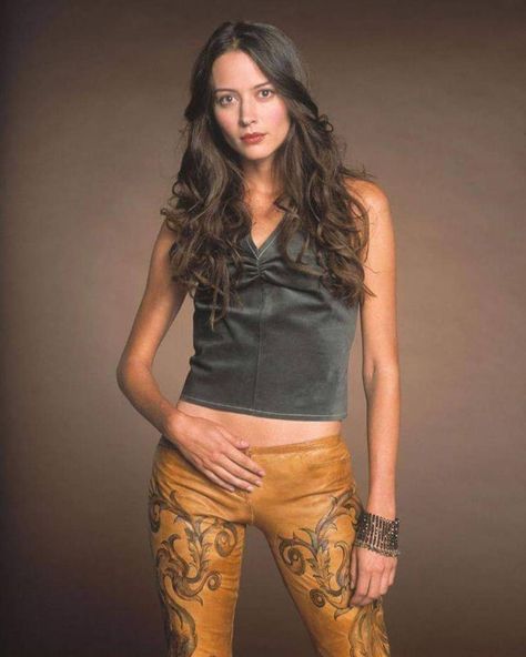 Amy Acker Fanpage on Instagram: “Year 2001 she is 25 years old 😯” Amy Acker, Karen Gillan, Star Party, Person Of Interest, Hallmark Movies, Black Tank Top, 25 Years Old, Black Tank, Photo Session