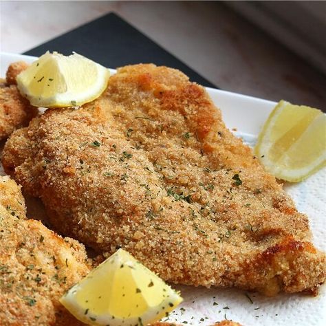 Baked Chicken Schnitzel, Crumbed Chicken, German Dishes, Schnitzel Recipes, Popular Dinner Recipes, Chicken Schnitzel, Breaded Chicken Breast, Pork Chicken, Easy Baked Chicken