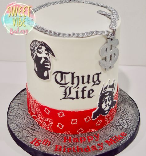 Thug life cake with Biggie (Notorious B.I.G.) and Tupac Hip Hop Themed Cake, Tupac Birthday Cake, 2pac Cake, Hip Hop Cake Ideas, Tupac Cake, Rapper Cake, Gansta Party, Tupac Party, 2pac Birthday