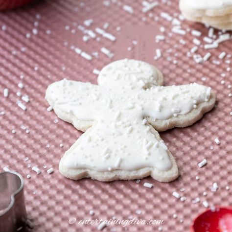 Angel Cookies Decorated, Angel Sugar Cookies, Recipe For Sugar Cookies, Royal Icing Christmas Cookies, Cut Out Cookie, Angel Cookies, Cut Out Cookie Recipe, Best Sugar Cookie Recipe, Christmas Biscuits