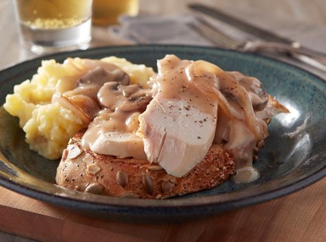 Open Face Chicken Sandwich With Gravy, Open Face Chicken Sandwich, Open Sandwich Ideas, Open Faced Sandwiches, Fun Dinner Ideas, Garlic Smashed Potatoes, Open Sandwich, Hot Chicken Sandwiches, Healthy Main Dishes