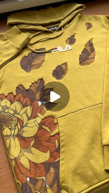 155K likes, 1,500 comments - sewitagainn su February 22, 2024: "sew upcycle rework repeat
reworked #fila džempas
#reworked #reworkedclothing #reworkedfashion #sustainablefashion #upcycledclothing #upc...". Upcycling Textiles Ideas, Sewing Recycled Clothes, Sew Upcycle, Reworked Clothes, Recycle Old Clothes, Reworked Clothing, Upcycle Sweatshirt, Upcycle Clothes Diy, Textile Art Embroidery