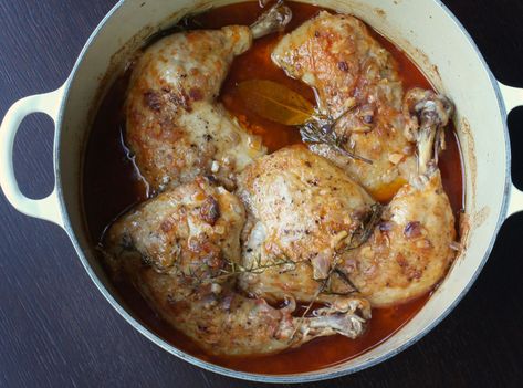 These great-tasting braised chicken legs are flavored with rosemary and a well-seasoned wine sauce. Use whole chicken legs or thighs in the recipe. Roasted Chicken Leg Quarters, Stovetop Chili, Roasted Chicken Legs, Chicken Stock Recipe, Slow Cooker Chicken Chili, Chicken Leg Quarters, Chicken Leg Recipes, Roasted Garlic Chicken, Rosemary Chicken