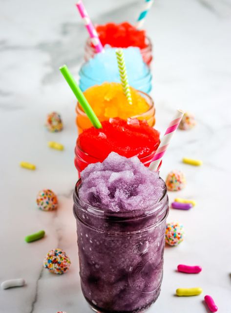 Sonic Slushies, Homemade Slushie, Homemade Slushies, Slushy Drinks, Slush Recipes, Icee Recipe, Slushie Recipe, Smoothie Drink Recipes, Kid Drinks