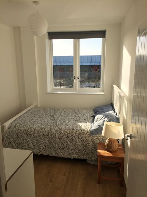 'Looking for a friendly housemate!' Room to Rent from SpareRoom Plain Apartment, Flat Share, Grey Blinds, Block Of Flats, 2 Bedroom Flat, Bike Shed, Flat Rent, Shared Rooms, Rooms For Rent