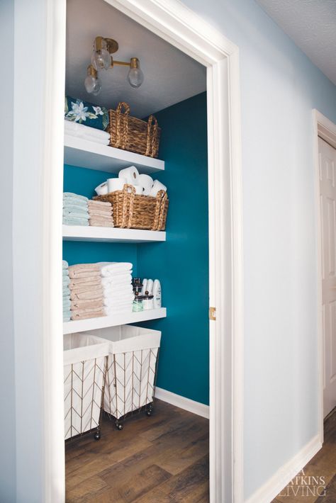 Building Linen Closet, Linen Closet Plans, Laundry Linen Closet Combo, Linen Closet Ideas Bathroom, Linen Closet Paint Ideas, Linen Closet No Door, Painted Linen Closet, Laundry Room Linen Closet Combo, Open Linen Closet Hallway