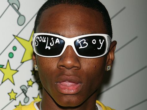 Soulja Boy: Dislike Soulja Boy Glasses, Boy Glasses, Boys Sunglasses, Surprise Dance, Halloween Wallpaper Iphone Backgrounds, Boys Glasses, Pretty Halloween, Soulja Boy, Halloween Boys