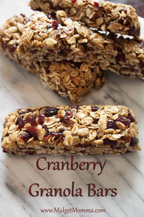 Granola Bars With Cranberries, Dried Fruit Granola Bars, Cranberry Granola Recipe, Dry Cranberry Recipes, Recipes Using Dried Cranberries, How To Make Granola Bars, Granola Bars Homemade Healthy, Recipes With Dried Cranberries, Cranberry Snacks