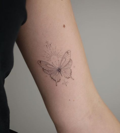 K e y a on Instagram: “fineline butterfly with ornaments.” Special Butterfly Tattoo, Fineline Butterfly Tattoo Design, Fineline Small Tattoos, Butterfly Ornamental Tattoo, Ornamental Butterfly Tattoo, Minimal Butterfly Tattoo, Butterfly Fine Line Tattoo, Butterfly Tattoo Fine Line, Fineline Butterfly