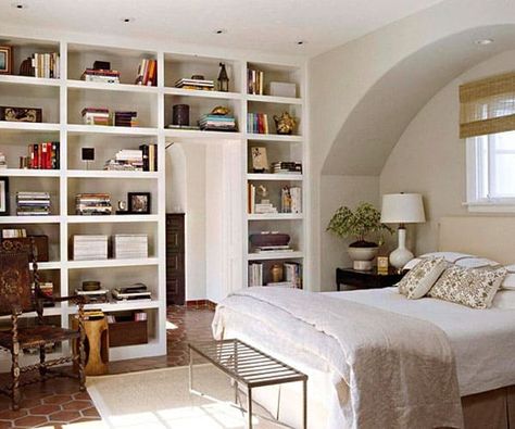 50 Relaxing ways to decorate your bedroom with bookshelves Bookcase In Bedroom Ideas, Ekby Ikea, Bookcase In Bedroom, Bedroom With Bookshelf, Bookshelf Ideas Bedroom, Bookshelves Bedroom, Bedroom Bookshelves, Bedroom Bookcase, Bookcase Bedroom