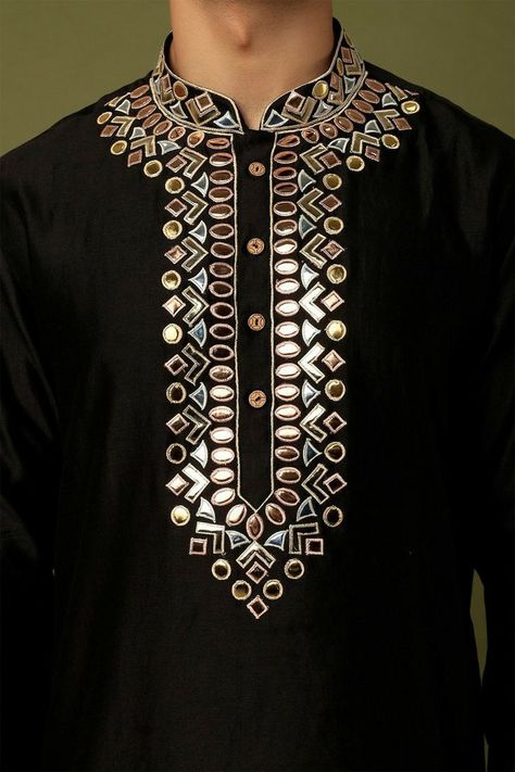 Kurta Designs Men's, Latest Kurta Designs, Kurta Embroidery, Check Outfit, Stylish Men Wear, Indian Groom Wear, Black Kurta, Stylish Shirts Men, Gents Kurta Design