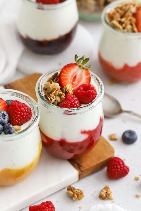 These homemade Fruit On The Bottom Yogurt Cups are an easy meal-prep breakfast recipe. Don't miss all the yummy flavors to try in the post--with so many options these meal prep yogurt jars are always delicious. Plus, there's a dairy-free option, so you can easily make them into vegan fruit on the bottom yogurt cups! Meal Prep Yogurt, Fruit On The Bottom Yogurt, Muesli Cups, Easy Meal Prep Breakfast, Yogurt Jars, Vanilla Chia Pudding, Healthy Waffles, Prep Breakfast, Gluten Free Waffles