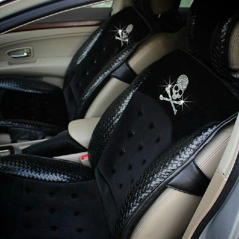 Rhinestone Skull Leather Seat Covers 1967 Chevrolet Impala, Girly Car Accessories, Car Deco, Cool Car Accessories, Pimped Out Cars, Girly Car, Car Goals, Cute Car Accessories, Car Mods