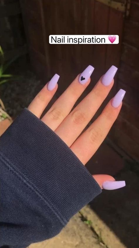 Difficulty: Easy Wedding Acrylic Nails, Maroon Nails, Nagellack Trends, Spring Acrylic Nails, Stylish Nails Designs, Nail Design Inspiration, Basic Nails, Short Acrylic, Acrylic Coffin