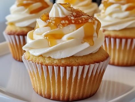 Honey Peach Cream Cheese Cupcakes Honey Peach Cream Cheese Cupcakes, Peaches Cream Cheese, Cream Cheese Cupcakes, Creamy Frosting, Peach Cream, Peach Slices, Canned Peaches, Crumb Topping, Peaches Cream