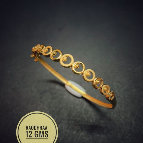 Daily Wear Gold Kada For Women, Single Gold Bangles For Women, Kada Bracelet Gold For Women Daily Use, Single Kada Designs Gold For Women, Single Gold Bangle Designs, Gold Kada Design For Women, Gold Pendants For Men, Unique Gold Jewelry Designs, Gold Bracelet Simple