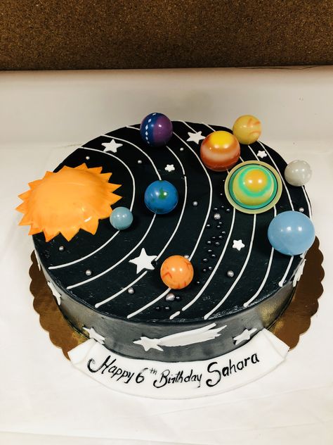 Solar System birthday cake, space theme. Birthday Cake Planets Solar System, Cake Planets Solar System, Outer Space Sheet Cake, Solar System Cake Ideas, Planet Theme Cake, Solar System Themed Birthday Party, Solar System Birthday Party Ideas, Planet Cakes Solar System, Space Themed Birthday Party Cake