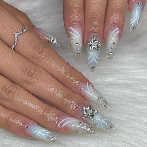 #aestheticnails #nailart #nails #aesthetic #nailartist #nailsart #nailswag #nailsdesign #manicurarusa #nailfashion #floridanailtech #brows #microblading #softgelnails #specialist #lashlifting #musthavenailsbycrystal #lashlift #puertoricannails #celebritynailtech #stcloudfl #florida #kissimmee #fabulousnails #osceolanails #colorsnailart #hunterscreekflorida #kissimmeefl #polygel #newtechnique Winter Y2k Nails, Y2k Winter Nails, Gel Winter Nails, Winter Inspired Nails, Winter Y2k, Trends Nails, Nails Y2k, Airbrush Nails, Winter Nails Acrylic