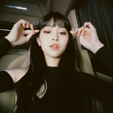 Crazy Love, Tolu, Lady And Gentlemen, Girl Crush, K Idols, Instagram Update, Kpop Idol, Korean Girl, South Korean Girls