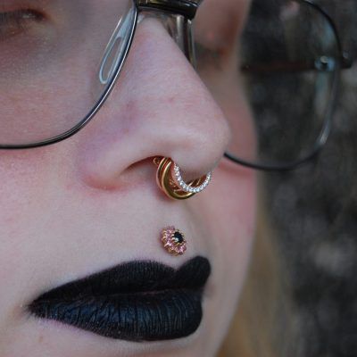 Stacked Septum Piercing, Stacked Septum Ring, Septum Stack, Stacked Septum, Lips Piercing, Jewellery Styling, Piercing Inspiration, Piercing Inspo, Septum Piercings