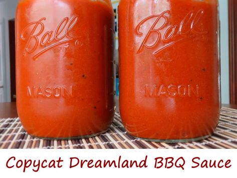 Copycat Dreamland BBQ Sauce Alabama Red Sauce, Southern Bbq, Sweet Baby Ray, Burger Seasoning, Bbq Wings, Bbq Sauces, Smoked Pulled Pork, Random Recipes, Smoked Meat Recipes