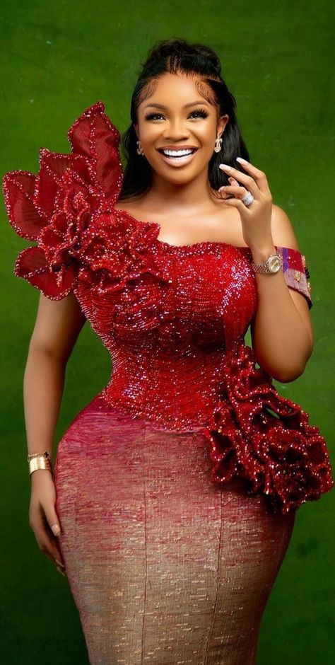 Lace Dress Classy, Classy Short Dresses, Nigerian Lace Styles Dress, African Wedding Attire, Kente Dress, African Lace Styles, Short African Dresses, Best African Dresses, Lace Gown Styles